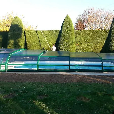 La Maison De La Noisette Maison d'hôtes