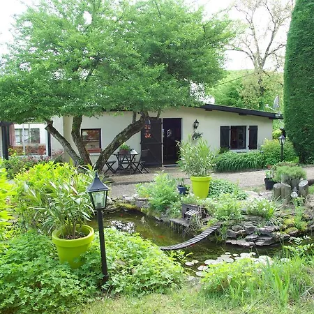 La Maison De La Noisette Maison d'hôtes